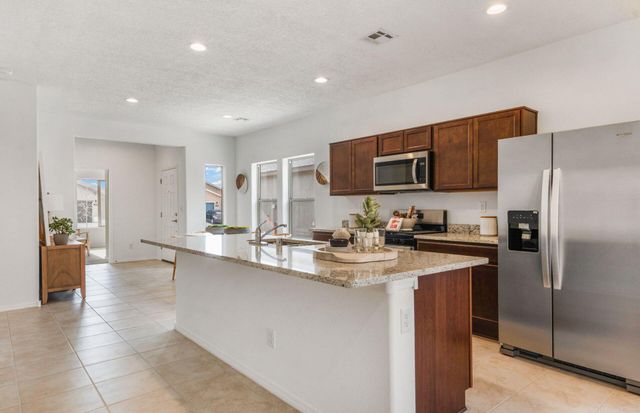 274 Spectrum Avenue SW, Rio Rancho, NM 87124