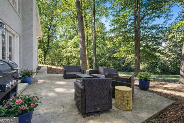 7 Thrushwood Road NE, Rome, GA 30161