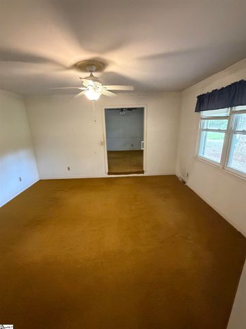 140 Loftis Drive, Pelzer, SC 29669