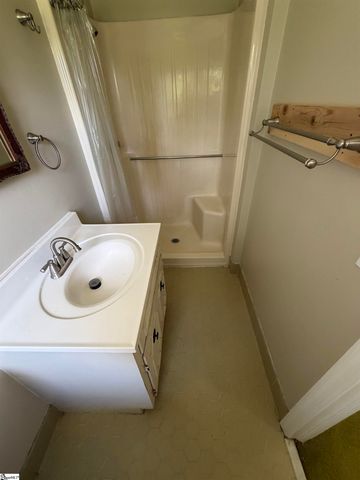 140 Loftis Drive, Pelzer, SC 29669