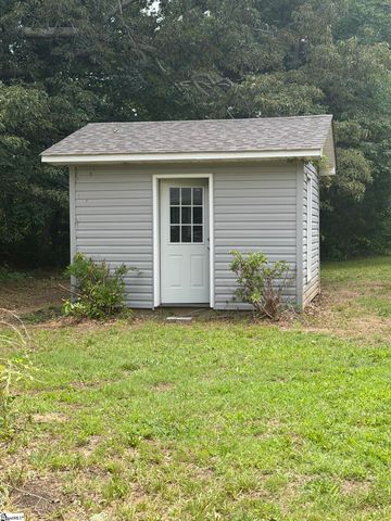 140 Loftis Drive, Pelzer, SC 29669