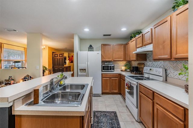 4522 WINDING RIVER WAY, Land O Lakes, FL 34639