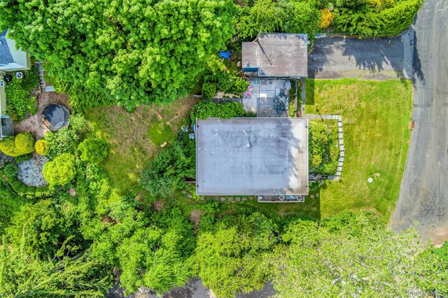 8 Edgewater Lane, Nyack, NY 10960
