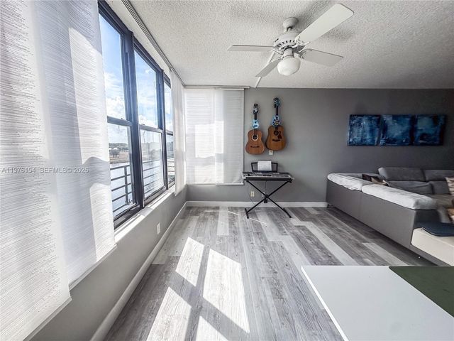 2766 S Carambola Cir S 404, Coconut Creek, FL 33066