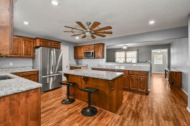 4763 Highway 39, Miller, MO 65707