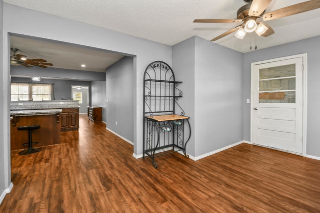 4763 Highway 39, Miller, MO 65707