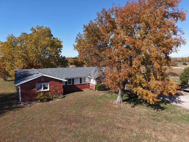 4763 Highway 39, Miller, MO 65707