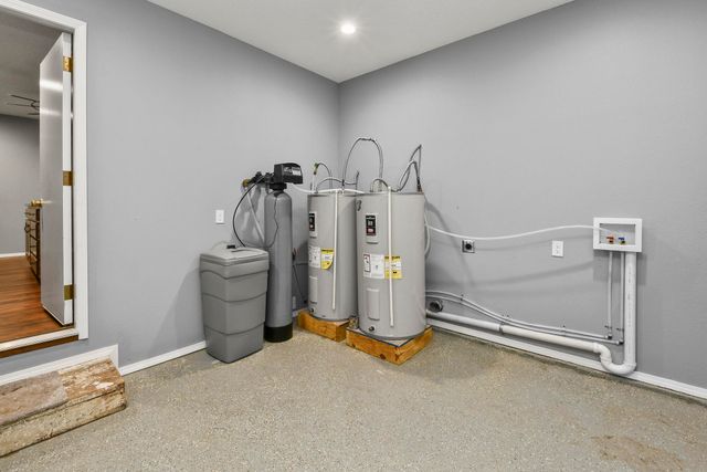 4763 Highway 39, Miller, MO 65707