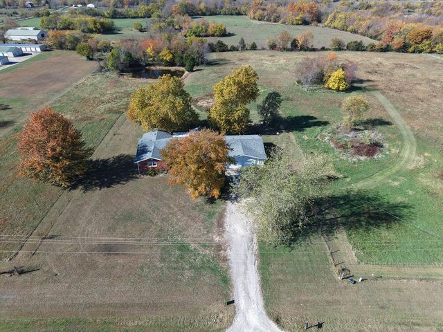 4763 Highway 39, Miller, MO 65707