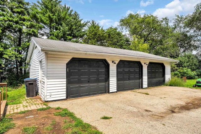 4601 County Hwy TT, Sun Prairie, WI 53590