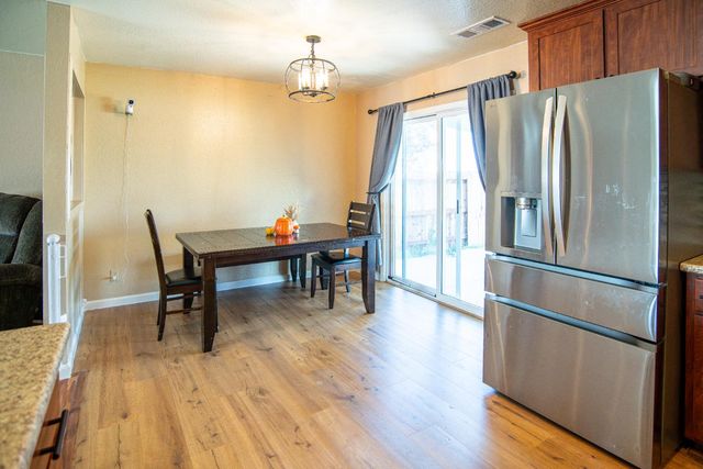 8077 Winfield Dr, Hilmar, CA 95324