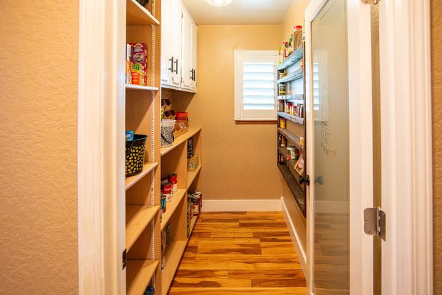 8077 Winfield Dr, Hilmar, CA 95324