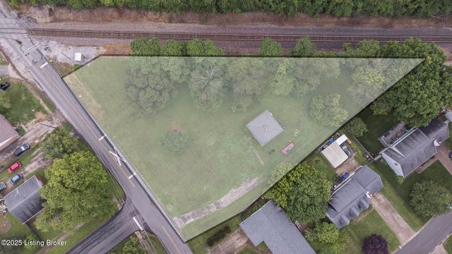 9416 Old Six Mile Ln, Louisville, KY 40299