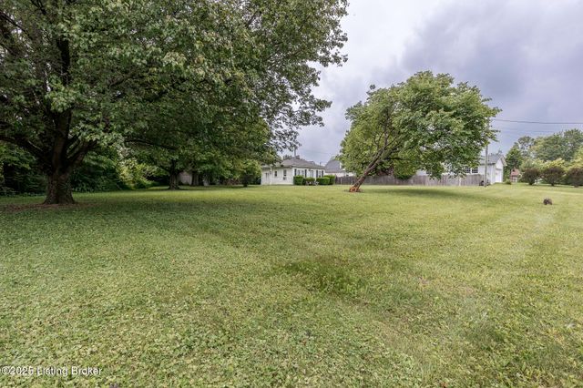9416 Old Six Mile Ln, Louisville, KY 40299