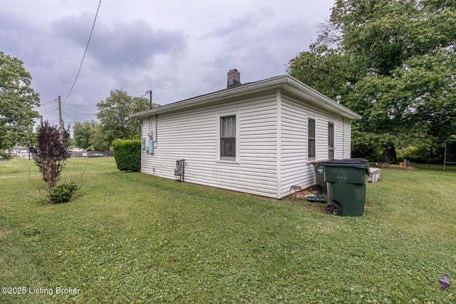 9416 Old Six Mile Ln, Louisville, KY 40299