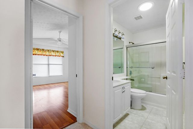 6001 Adonidia Place, Fort Pierce, FL 34982