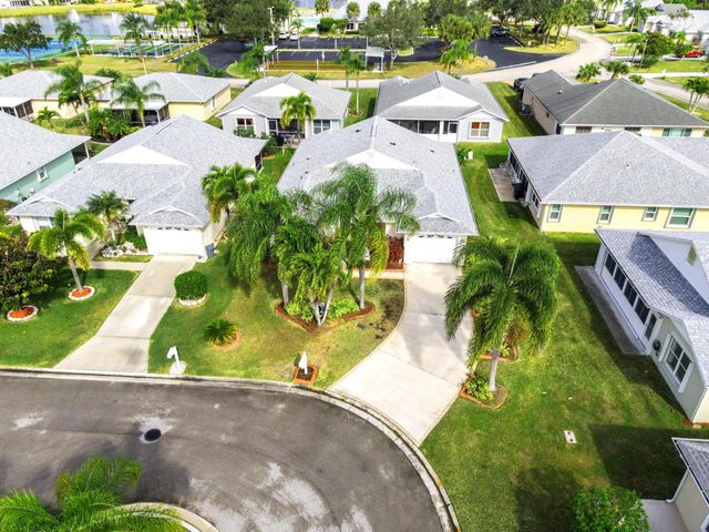 6001 Adonidia Place, Fort Pierce, FL 34982