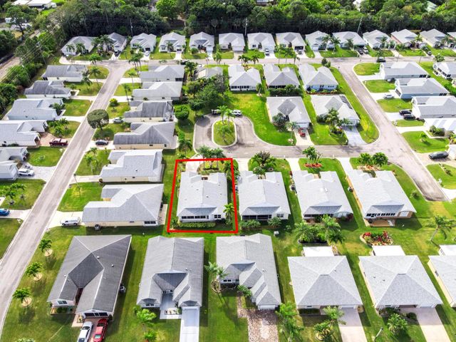 6001 Adonidia Place, Fort Pierce, FL 34982