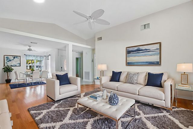 6001 Adonidia Place, Fort Pierce, FL 34982