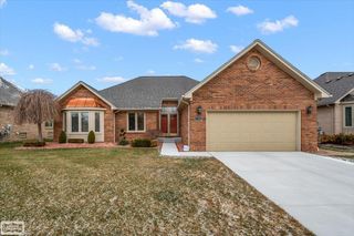 17331 Lorraine Drive, Macomb Twp, MI 48044