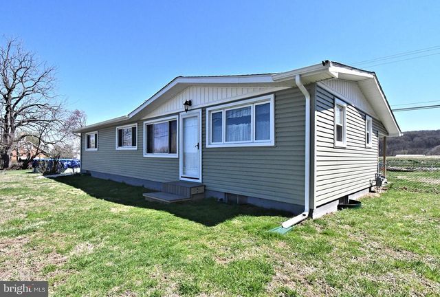 511 FREEHALL ST, Mertztown, PA 19539