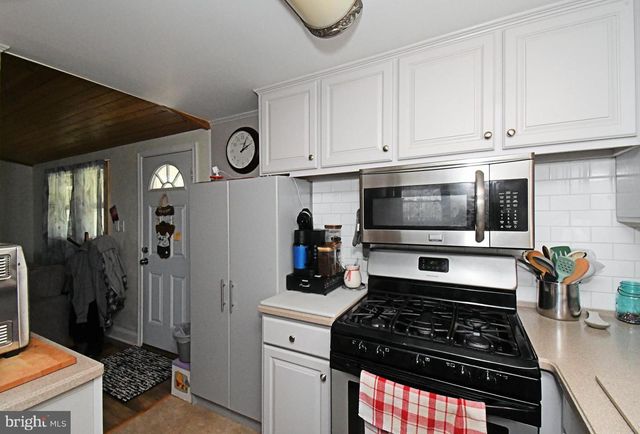 511 FREEHALL ST, Mertztown, PA 19539