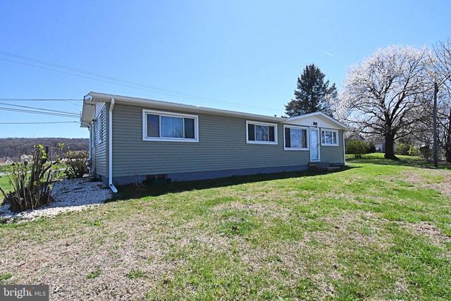 511 FREEHALL ST, Mertztown, PA 19539