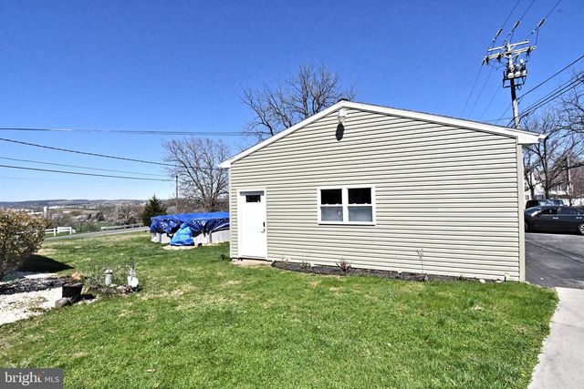511 FREEHALL ST, Mertztown, PA 19539