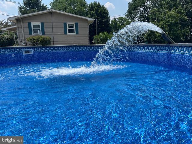 511 FREEHALL ST, Mertztown, PA 19539