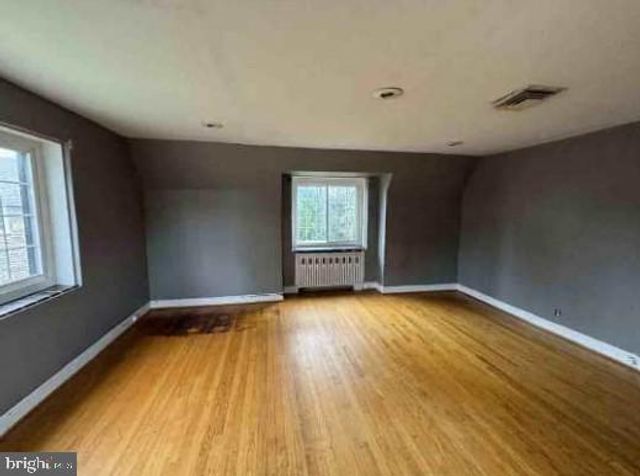 2820 HILLCREST RD, Drexel Hill, PA 19026