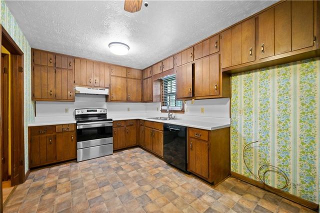 1131 Lafayette Drive SW, Mableton, GA 30126