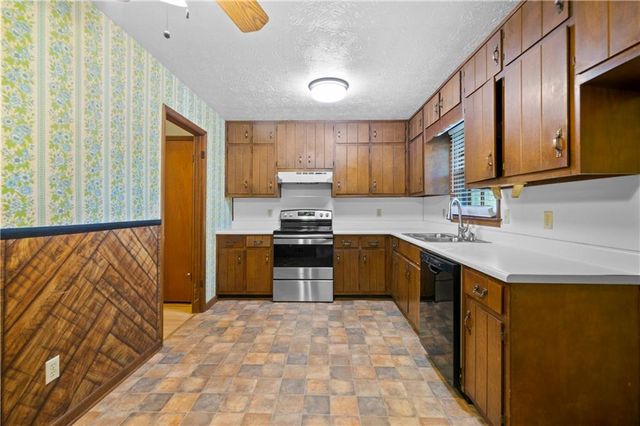 1131 Lafayette Drive SW, Mableton, GA 30126
