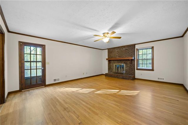 1131 Lafayette Drive SW, Mableton, GA 30126
