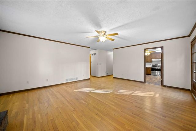 1131 Lafayette Drive SW, Mableton, GA 30126
