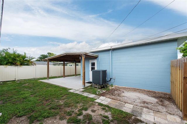 2501 LESLEE LAKE DRIVE N, St Petersburg, FL 33713