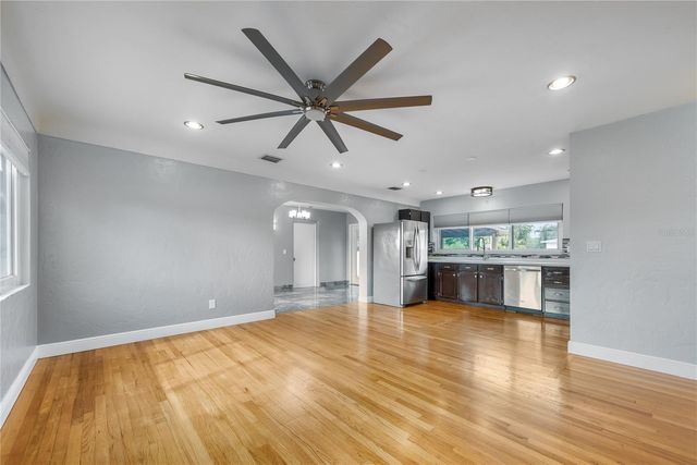 2501 LESLEE LAKE DRIVE N, St Petersburg, FL 33713