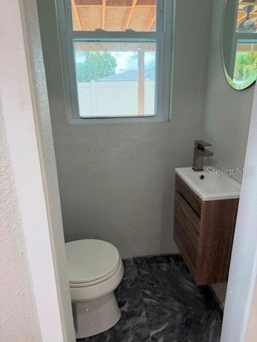 2501 LESLEE LAKE DRIVE N, St Petersburg, FL 33713