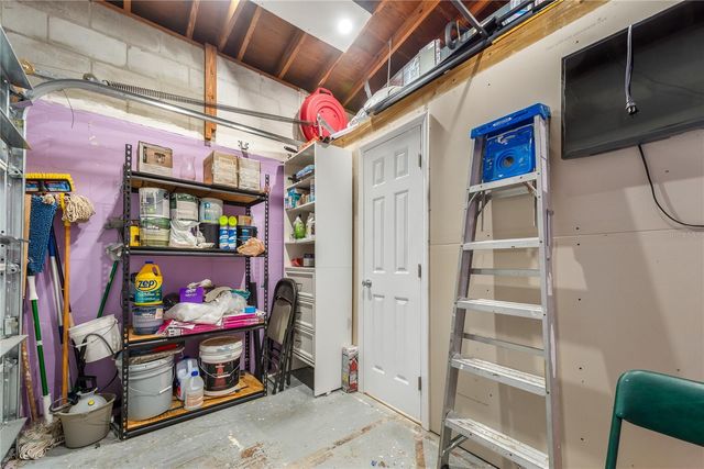2501 LESLEE LAKE DRIVE N, St Petersburg, FL 33713