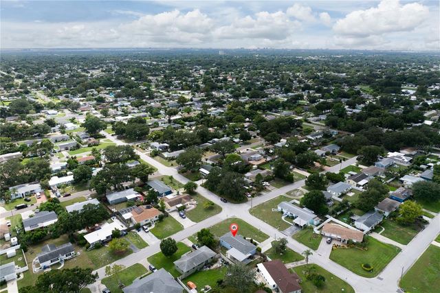 2501 LESLEE LAKE DRIVE N, St Petersburg, FL 33713