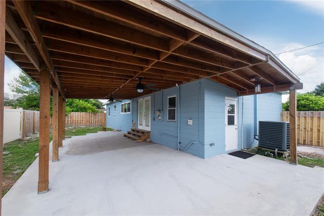 2501 LESLEE LAKE DRIVE N, St Petersburg, FL 33713