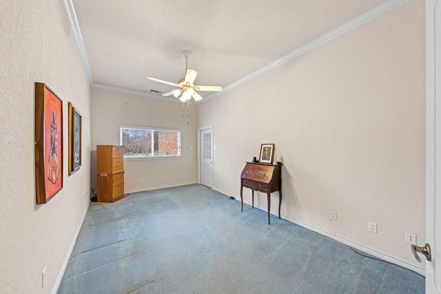 2001 Crown Ridge DR, Kerrville, TX 78028