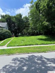 3837 Decatur Street, Omaha, NE 68111