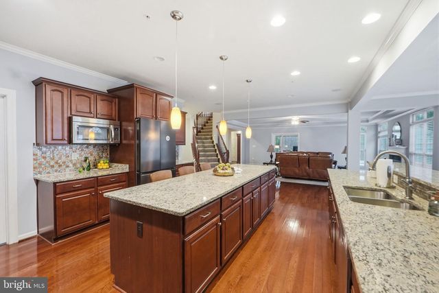 9200 CENTRAL PARK DR, Upper Marlboro, MD 20772