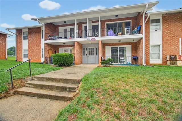 2829 N Ohenry Boulevard A, Greensboro, NC 27405