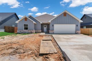 117 Bexar Street, Mabank, TX 75147