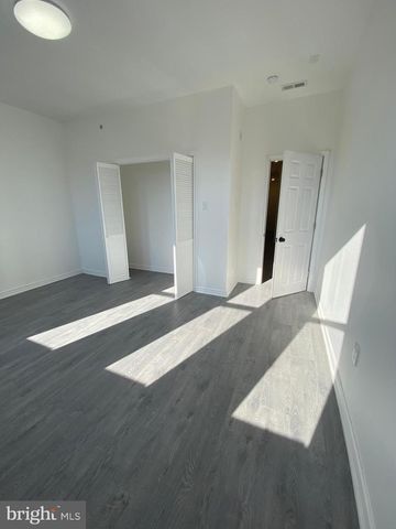 1733 W ERIE AVE, Philadelphia, PA 19140