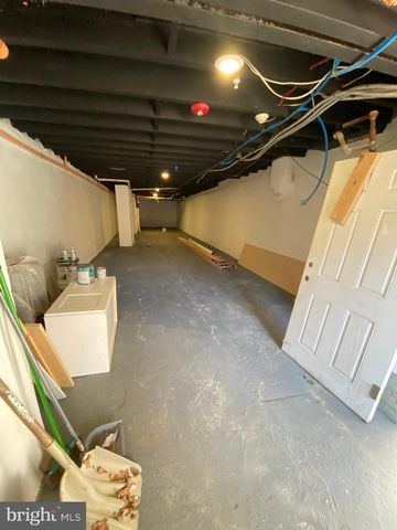 1733 W ERIE AVE, Philadelphia, PA 19140