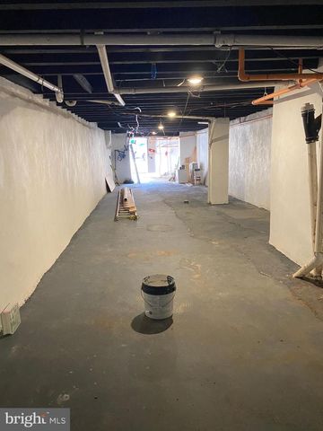 1733 W ERIE AVE, Philadelphia, PA 19140