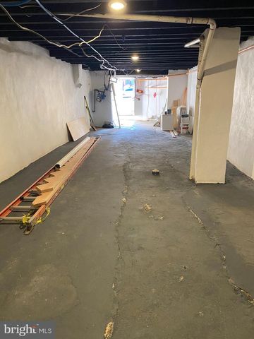 1733 W ERIE AVE, Philadelphia, PA 19140