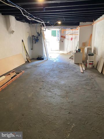 1733 W ERIE AVE, Philadelphia, PA 19140